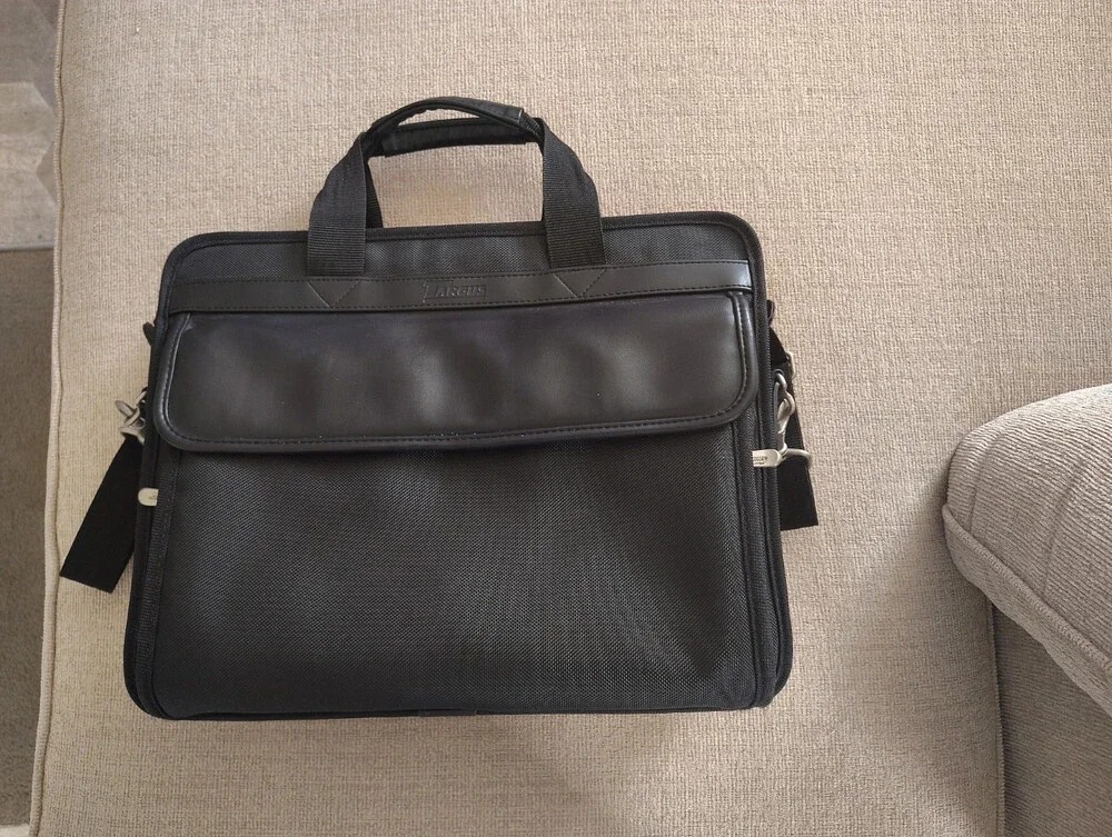 Targus Stylist Heavy duty brief case 15-16